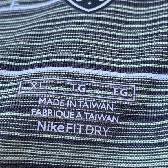 Nike Men's Golf‎ Polo Shirt FITDRI  Striped Size XL, Logo on the sleeve /buttons - Picture 6 of 13